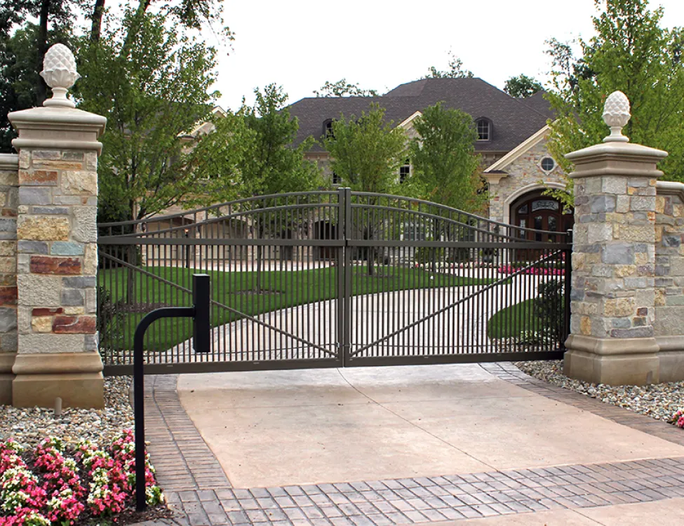 cantilever driveway gate