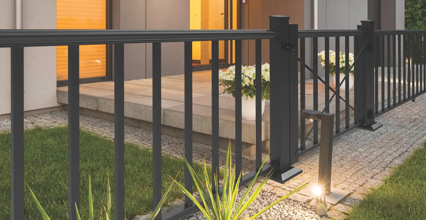 modern aluminum fence with gate